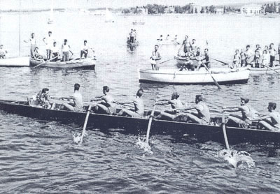 Nedo Perinčić, Josip Ivoš, Enrik Bulić, Josip Pikunić, Leo Musap, Albert Grdović, Zvonko Končurat, Rade Radulić i korm. Željko Motušić, prvaci NR Hrvatske u yoli de mer, Zadar 1953.